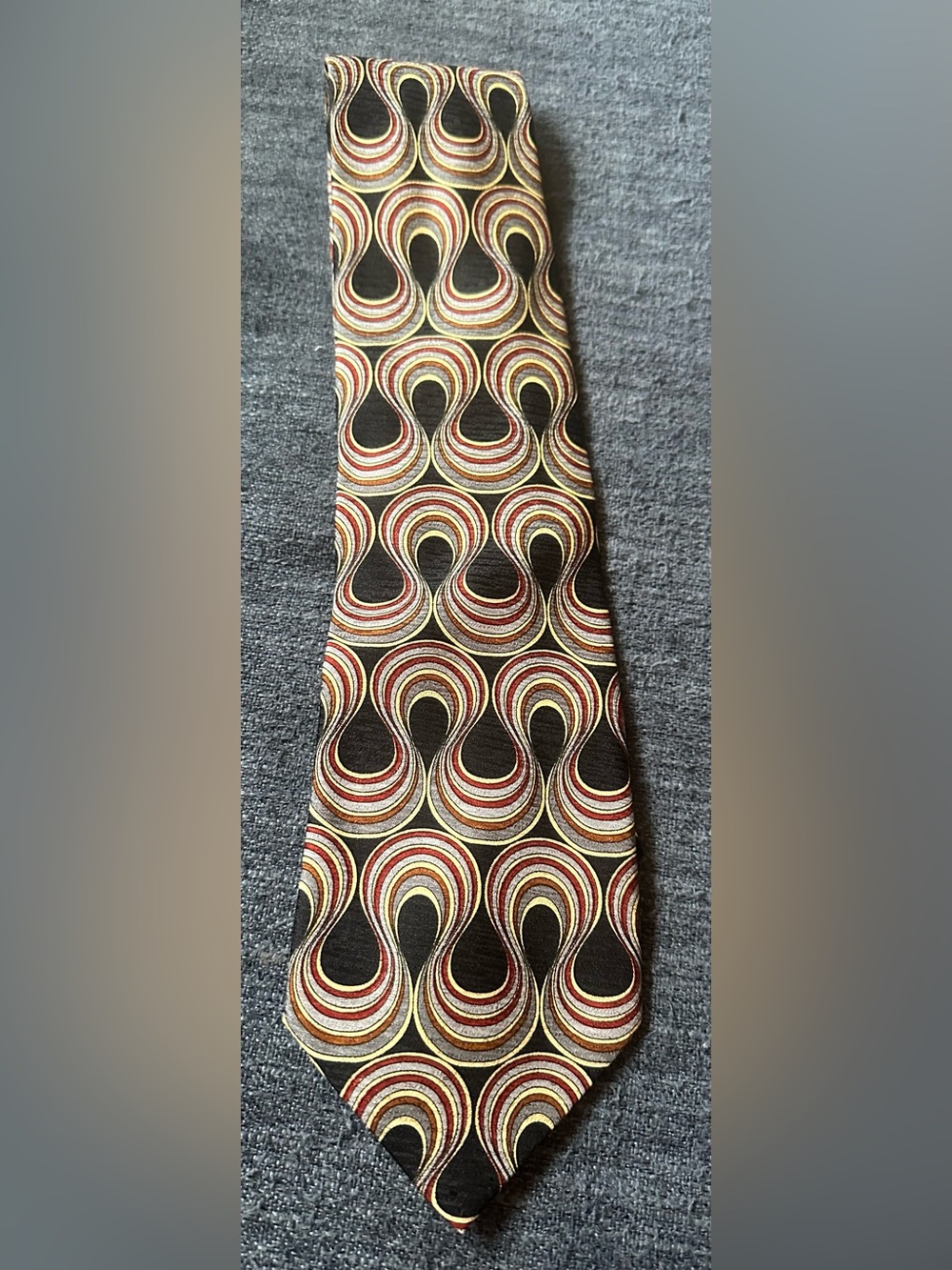 DESANTIS COLLECTION Patterned BLACK Tie with RED and GOLD Wave Motif